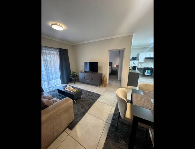 2 BEDROOM APARTMENT FOR SALE IN BRENTWOOD